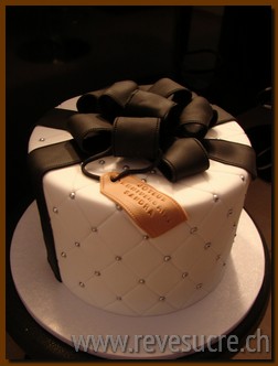 Gateau D Anniversaire Personnalise